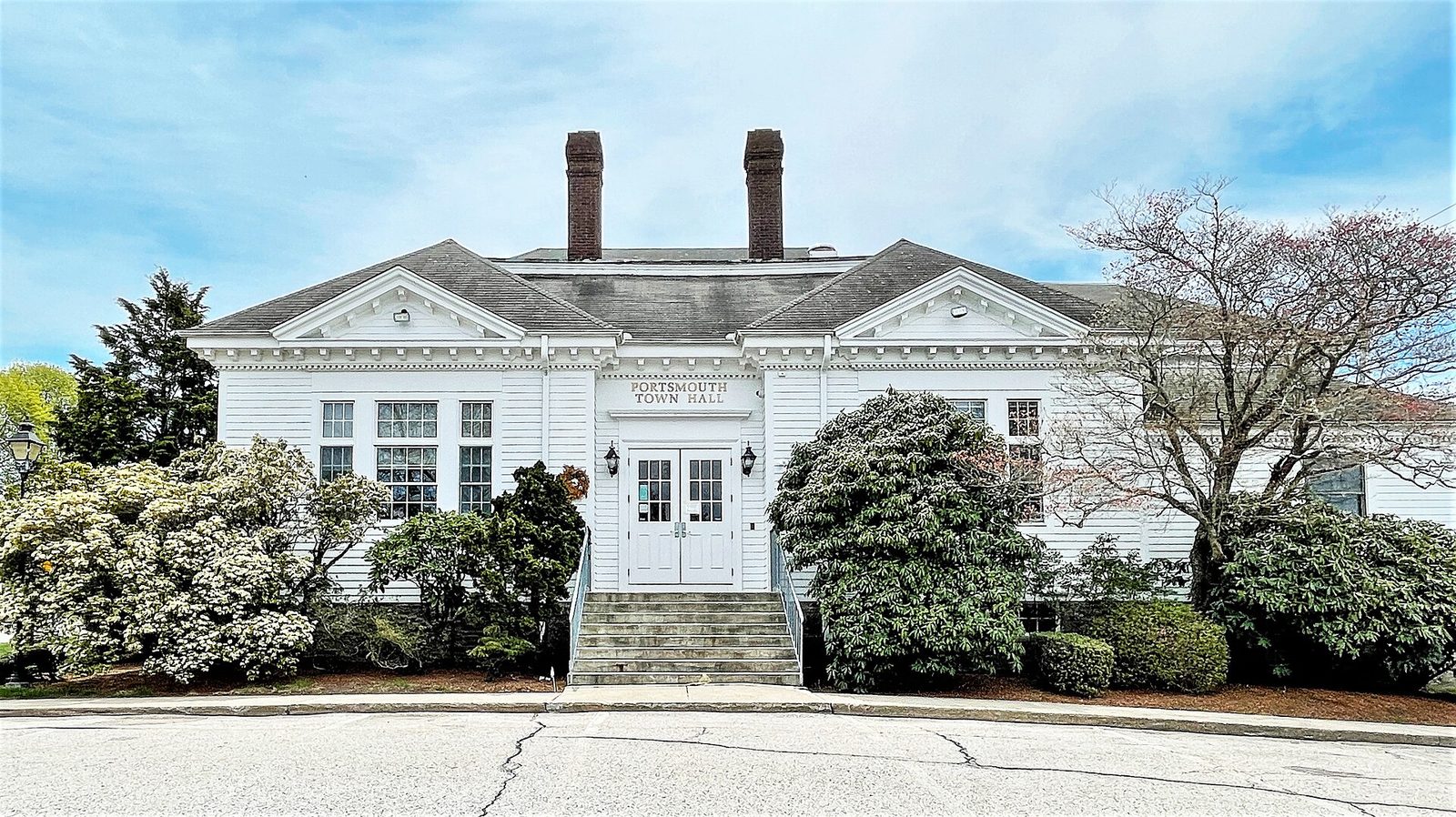 Portsmouth RI homes for sale - Portsmouth Town Hall